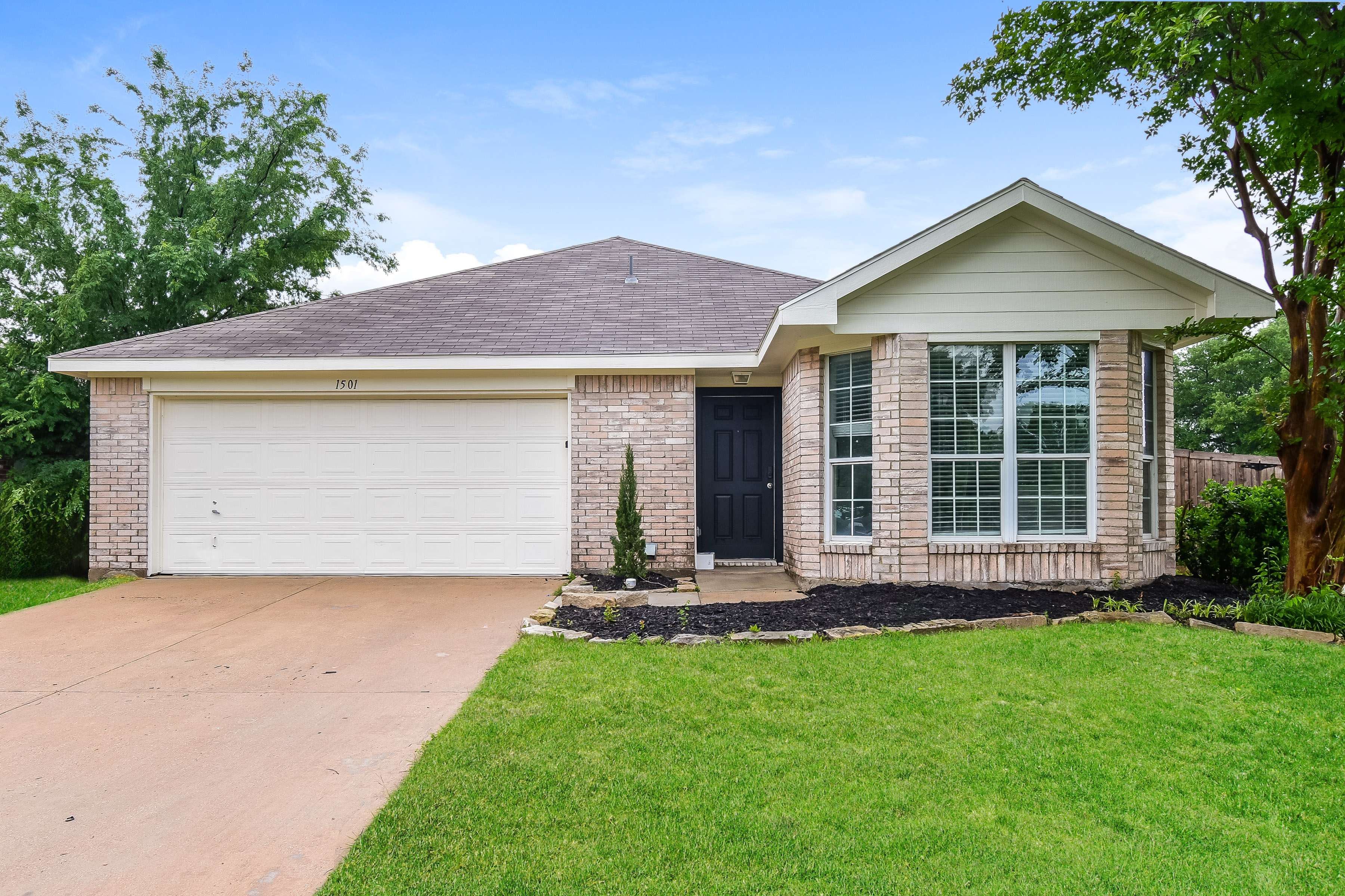 1501 KELLY LN ROYSE CITY, TX 75189
